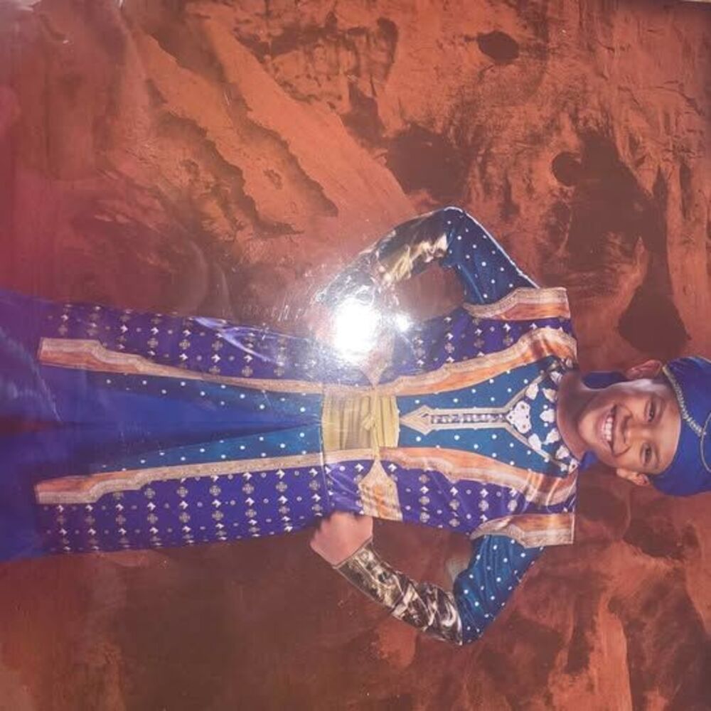 Disney Aladdin Genie Child Costume Size M (7-8) nwt